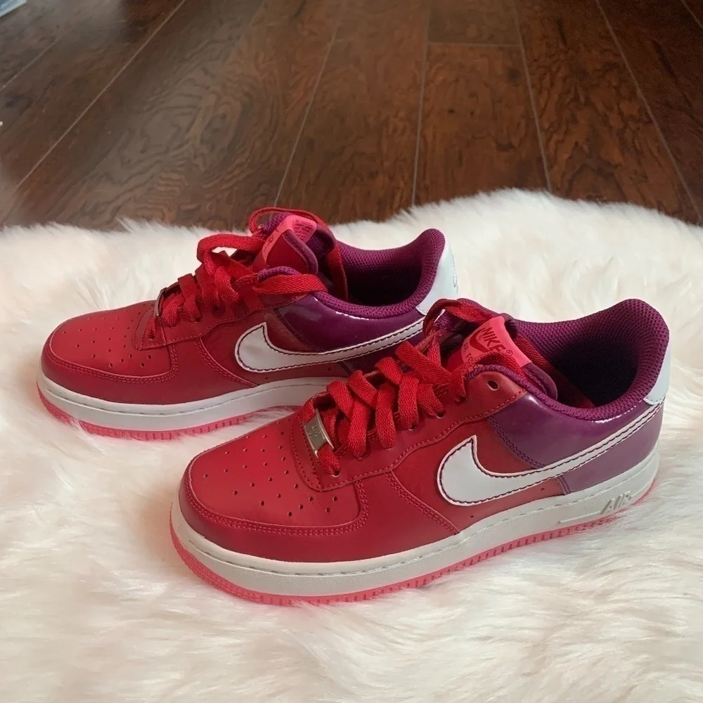 Nike Red Berry Air Force 1 Low Youth Sneakers